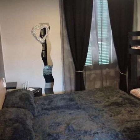 チビタベッキアCasa Via Cialdiアパートメント エクステリア 写真