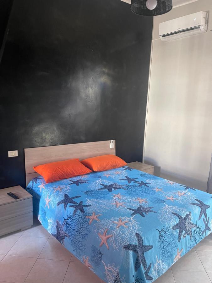 チビタベッキアCasa Via Cialdiアパートメント エクステリア 写真
